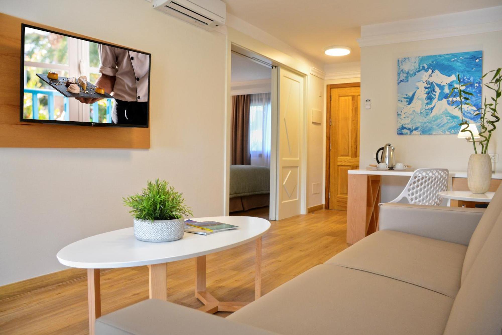 Alua Suites Fuerteventura Коралео Екстериор снимка